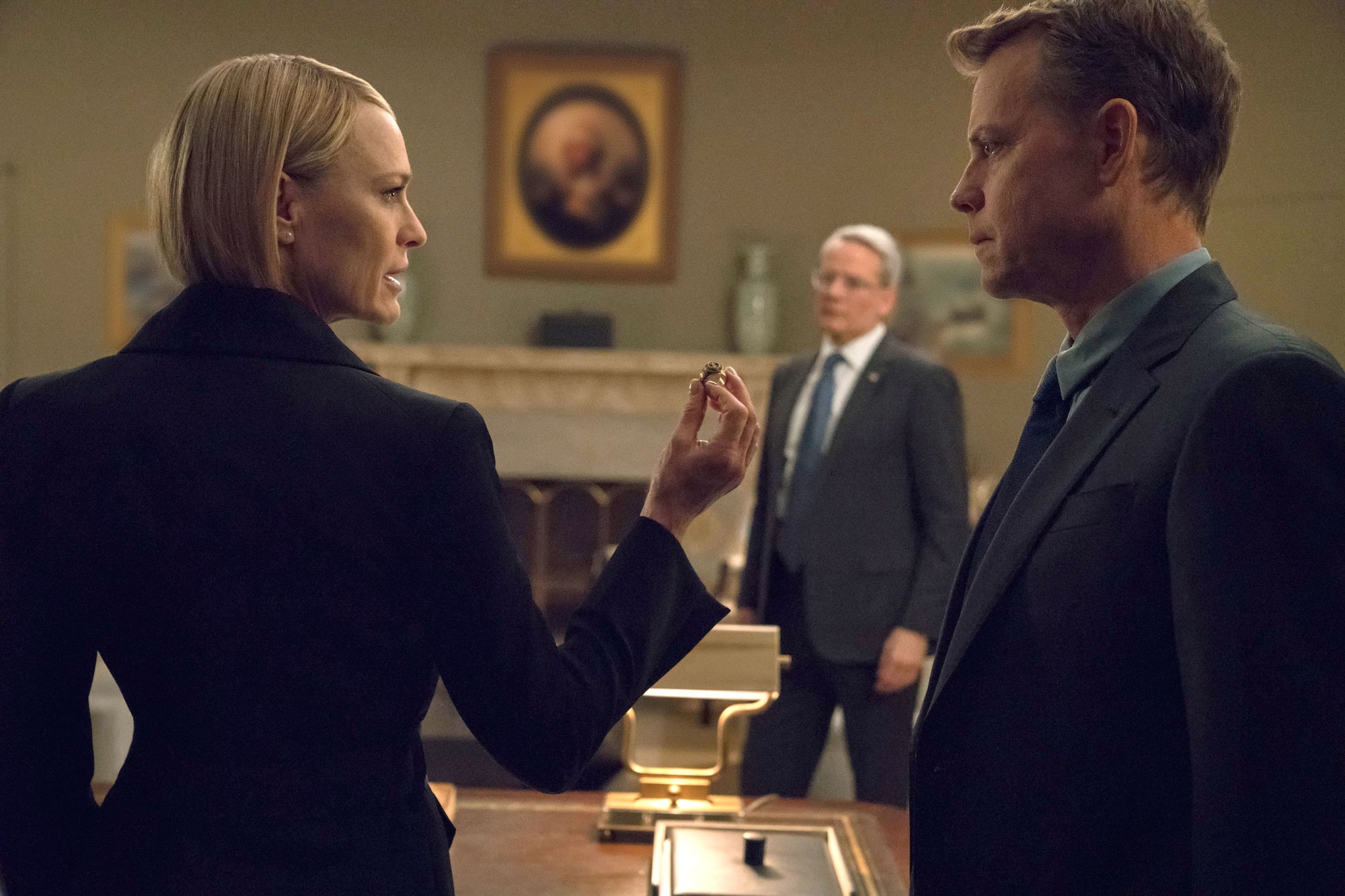 house-of-cards-claire-underwood-photo