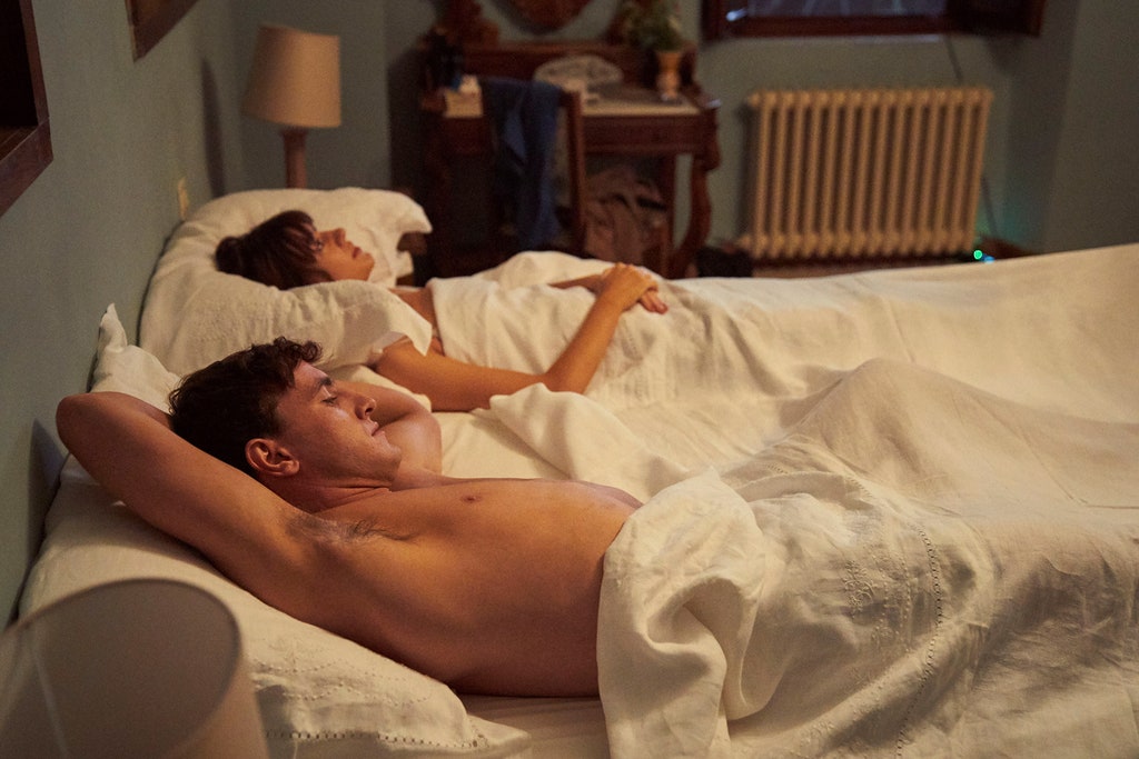 hulu_vogue_normal people