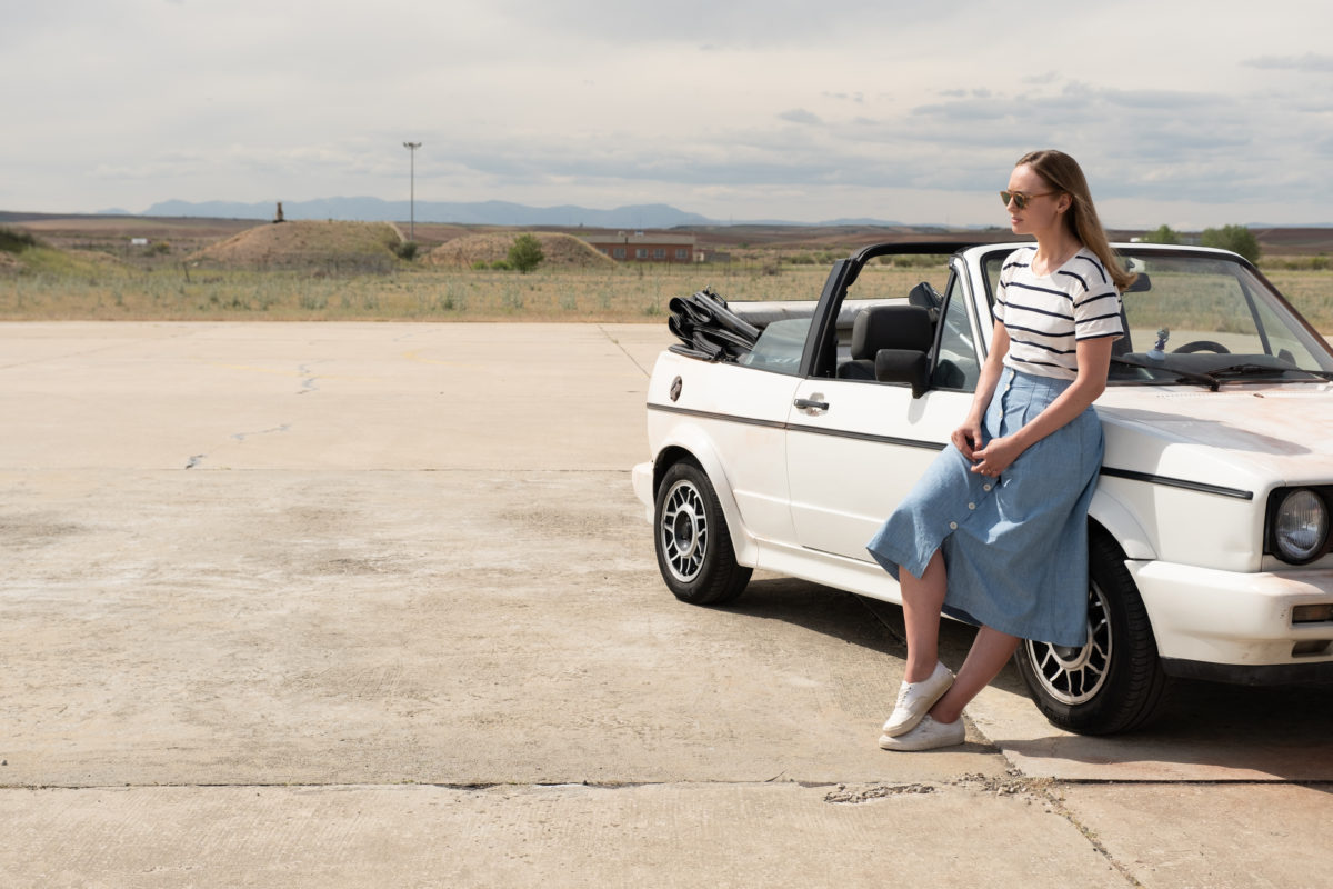 white lines zoe