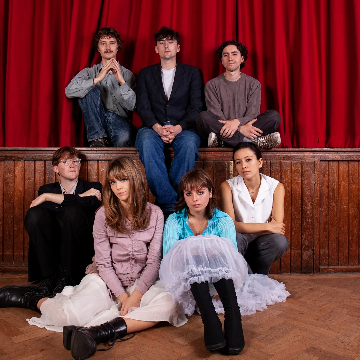 Çok çalgılı, curcunalı ve karmaşık Black Country, New Road yeni